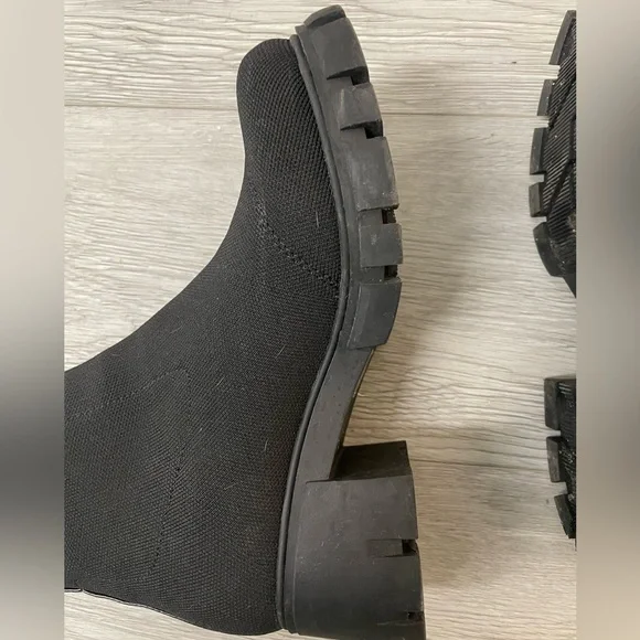 Guess Black Stretch Chelsea Lug Ankle Boots - Picture 10 of 11